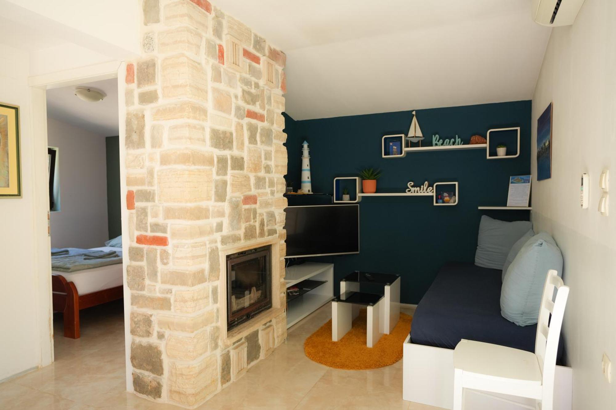 Holiday Home - Beach House 'Amarella' Turanj Exterior photo